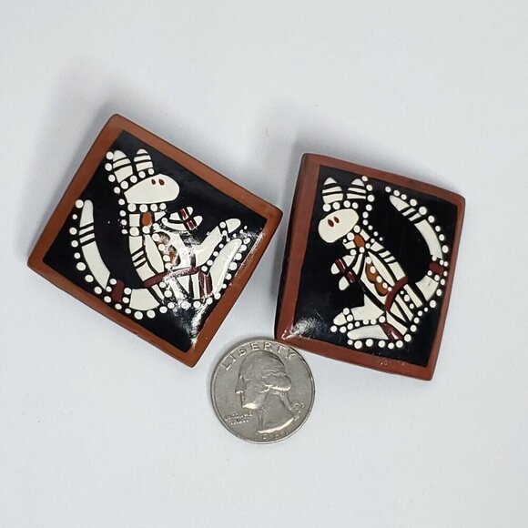 Kangaroo Earrings Australia Aboriginal Tribal Hand Painted Wood Brown Black - Picture 3 of 5
